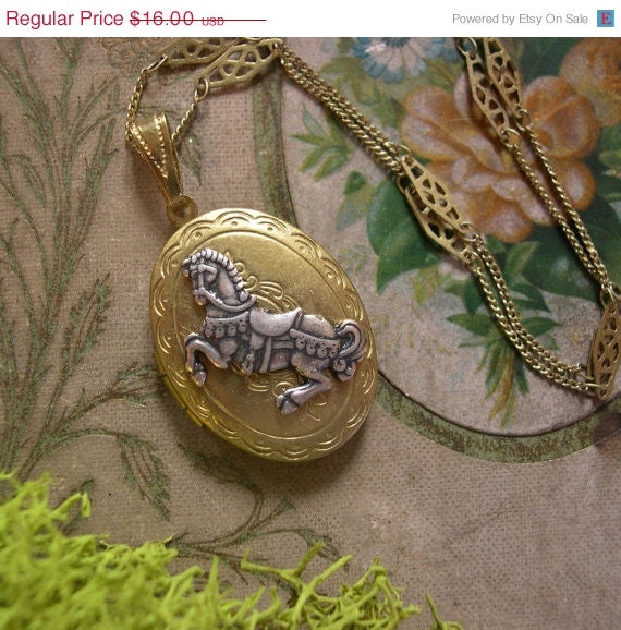 10% OFF Horse, Locket, Equestrian, Silver, Gold, Equestrian, Country Western, Dressage, Vintage Brass