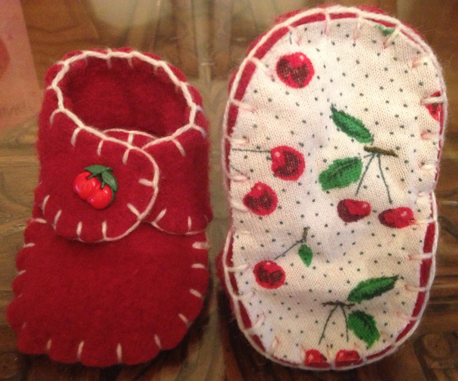 Rockabilly cherry red green retro baby booties - handmade cream kitsch wool felt baby slippers with buttons