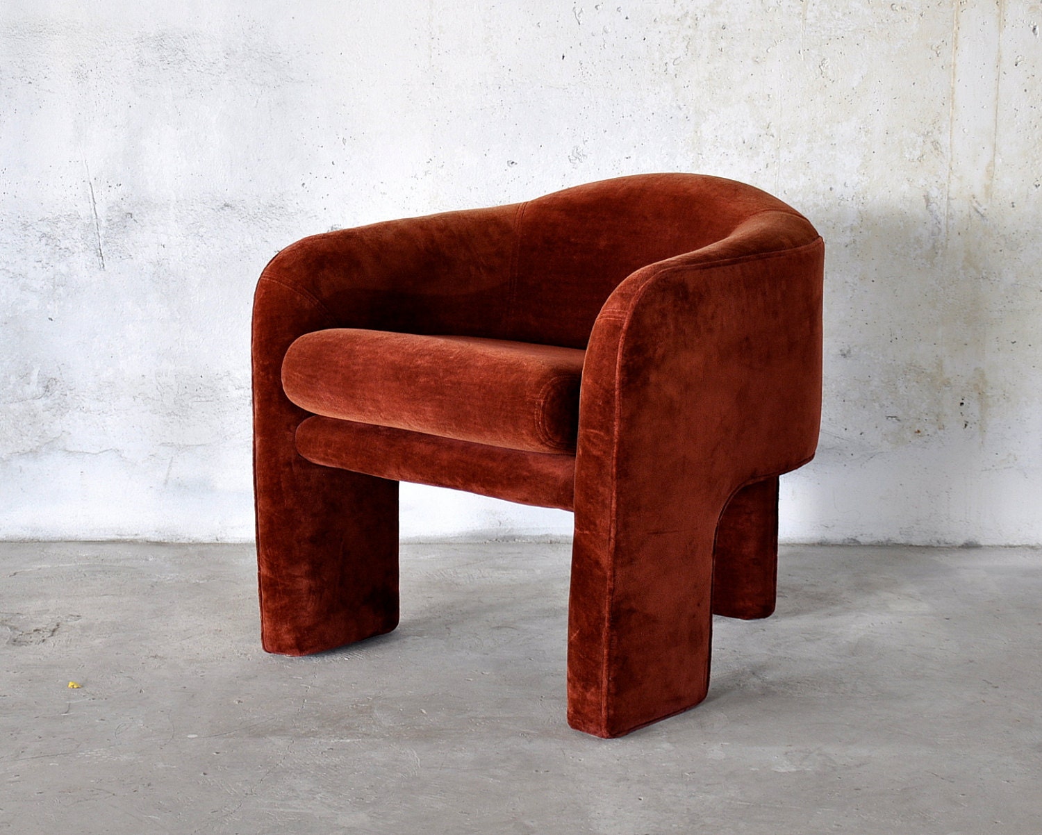 1970s Mid-Century Modern Retro Lounge Chair Attributed to Vladimir Kagan for Weiman Preview Vintage Tripod Club Chair