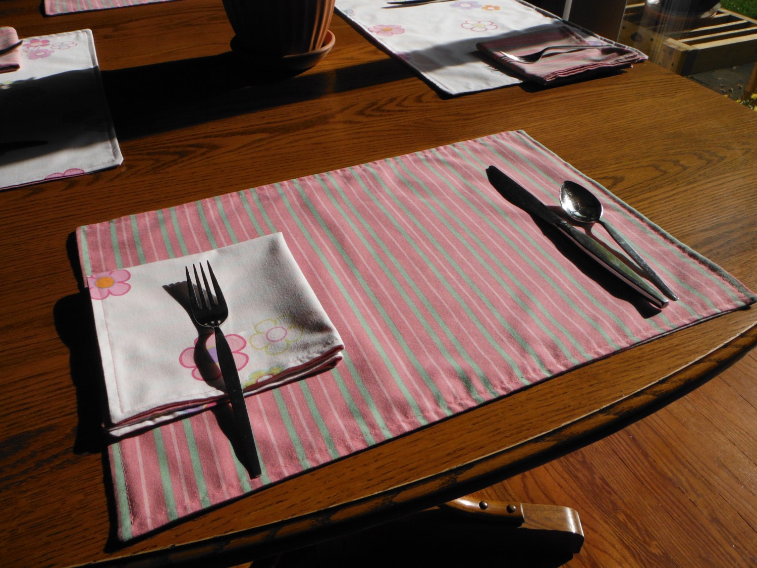 Set of 4 Reversible Cloth Placemats with 4 Matching Napkins - repurposed bedsheets