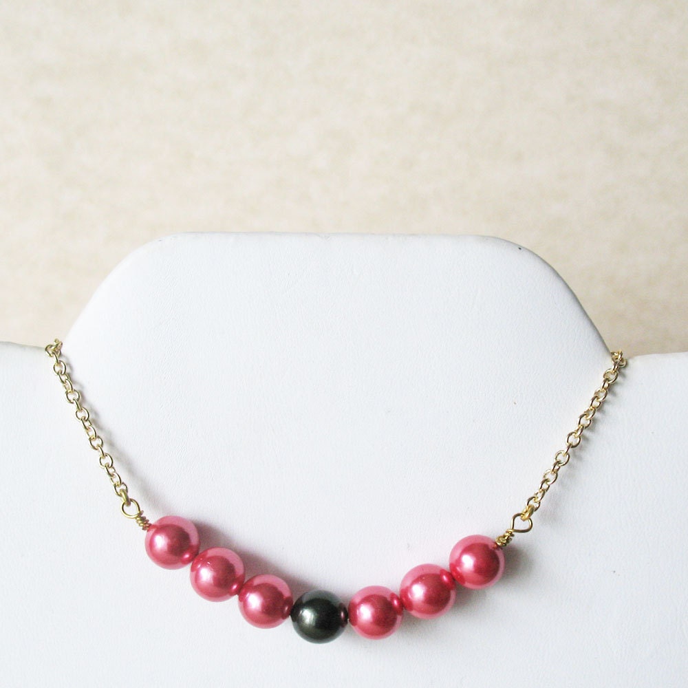 MOTHERS DAY Pink Fuchsia Pearl Necklace