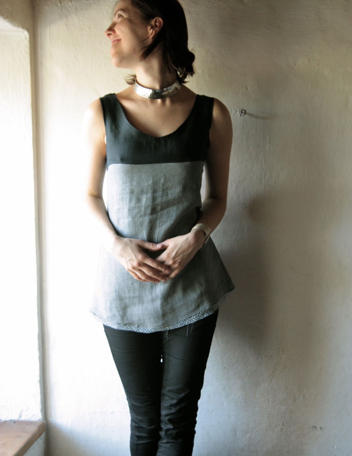 Linen tunic tank top - grey and  black short sleeveless tunic - scoop neck tank womens size small