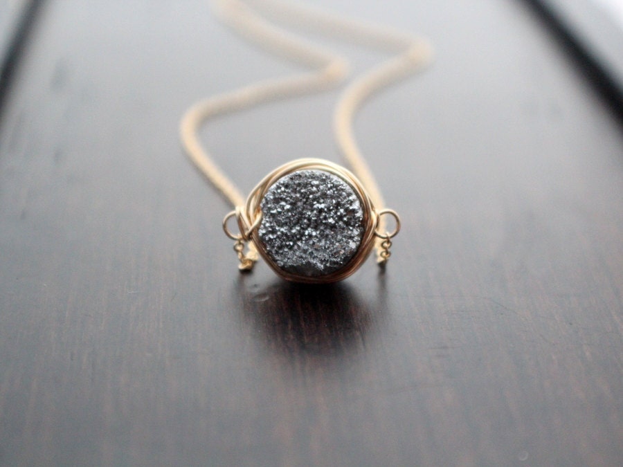 Druzy Bezel Necklace, Gray Silver Druzy in 14K Gold Filled, Minimalist Fashion