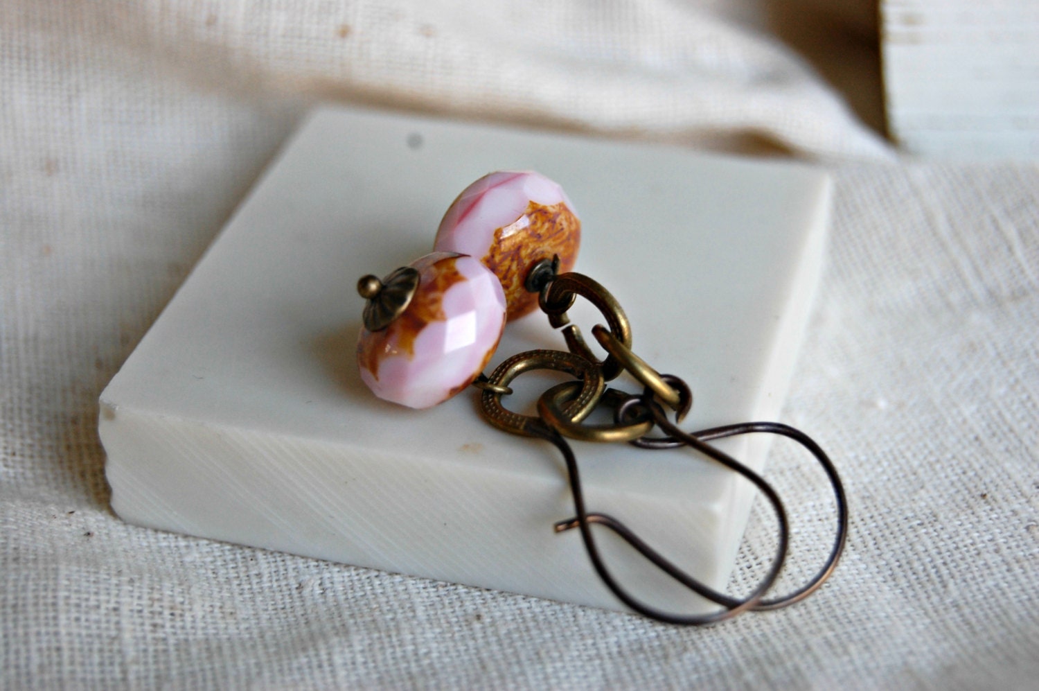 Sweet pink dangle earrings : Cherry blossom