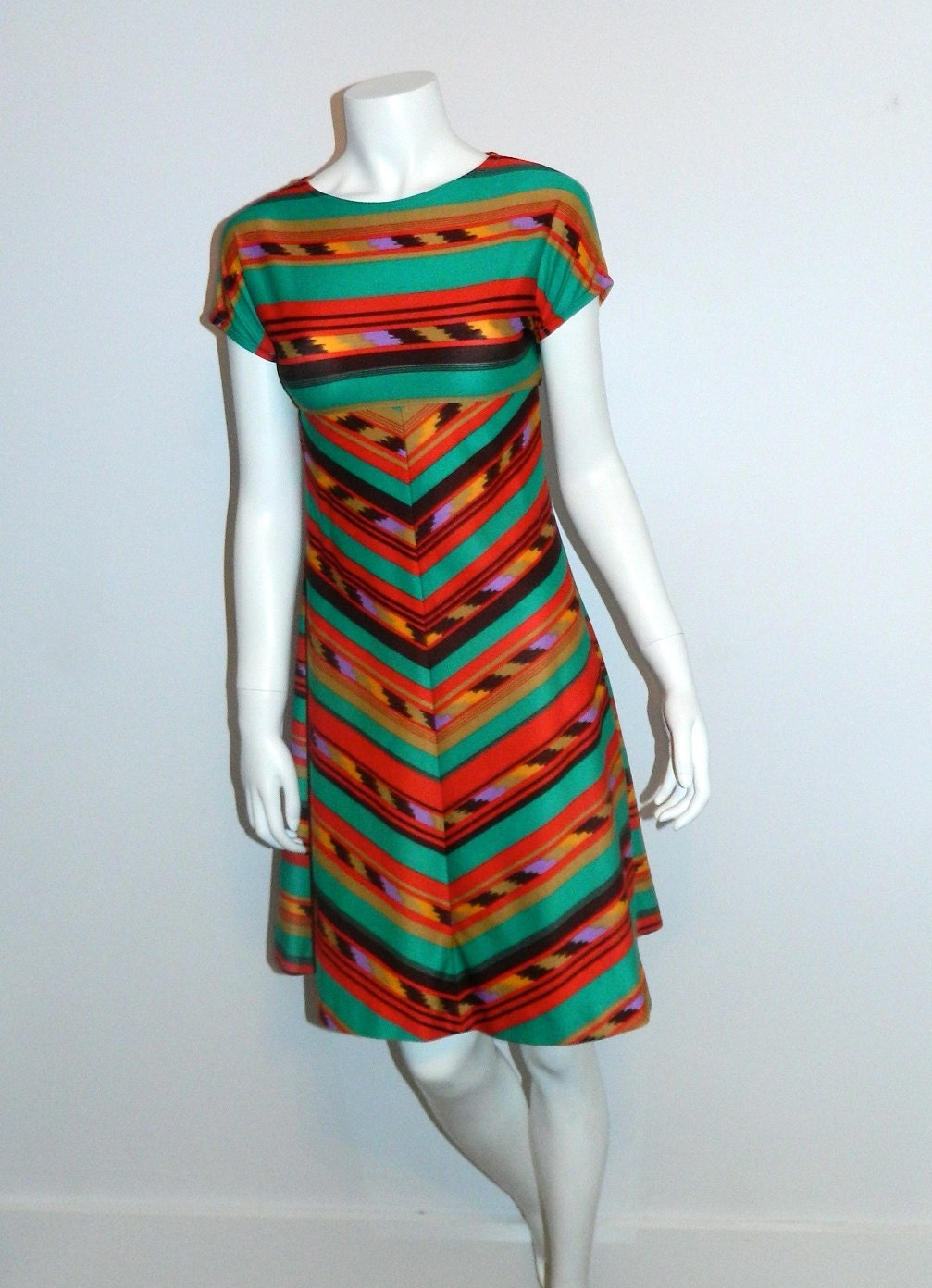 vintage 1970s Aztec print dress chevron baby doll mini XS