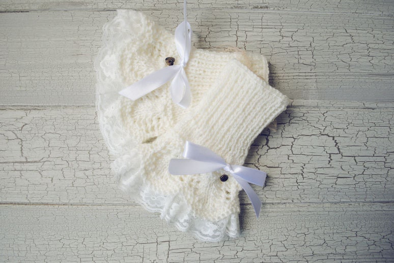WOODLAND Wristlets in Cream and White Ready to Ship
