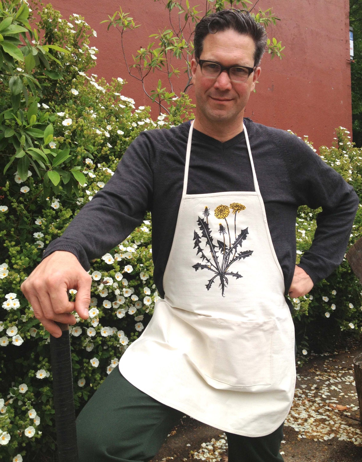 Natural Cream Dandelion Apron, for kitchen or workshop use, polyester cotton mix, two pockets, soft and thick fabric