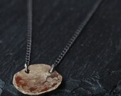 simple petal necklace