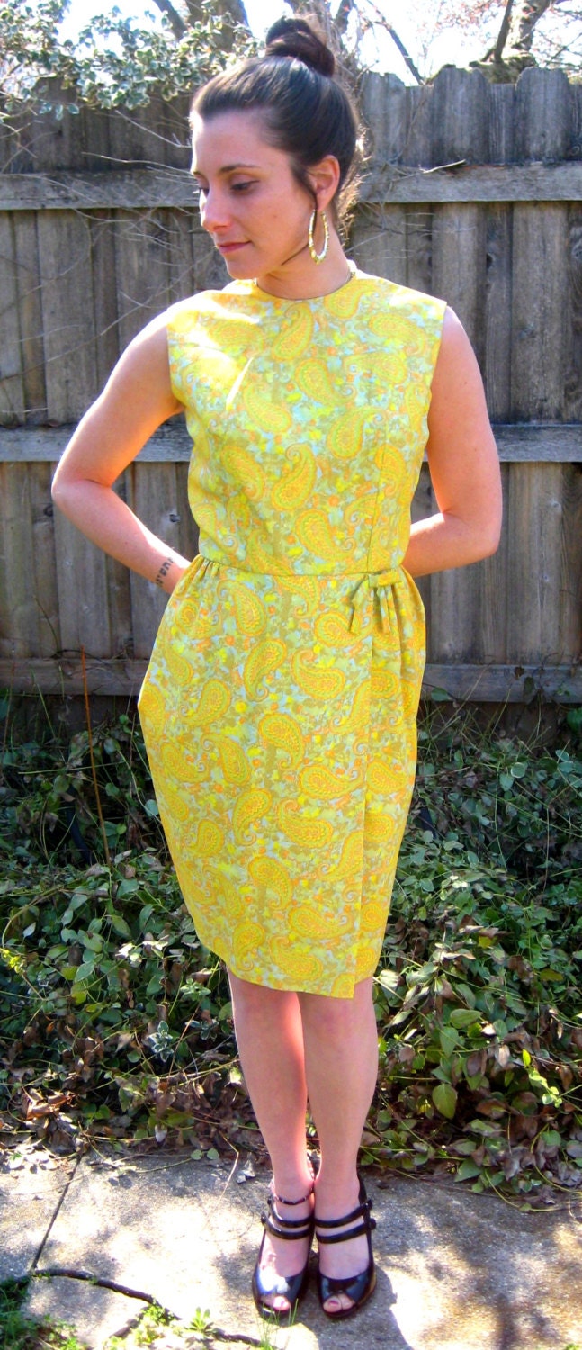 vintage 60s mod bright paisley dress