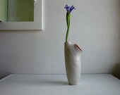 red & white modern hafifa vase