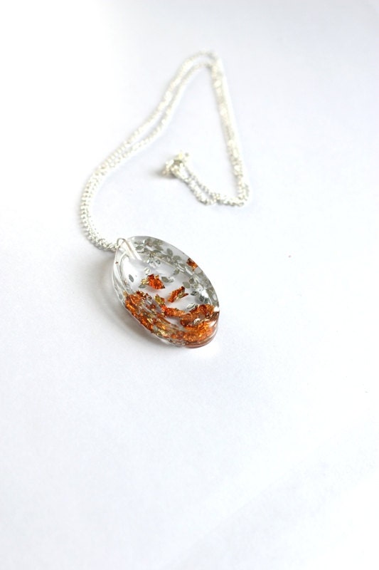 Summer breeze - rounded pendant on a necklace
