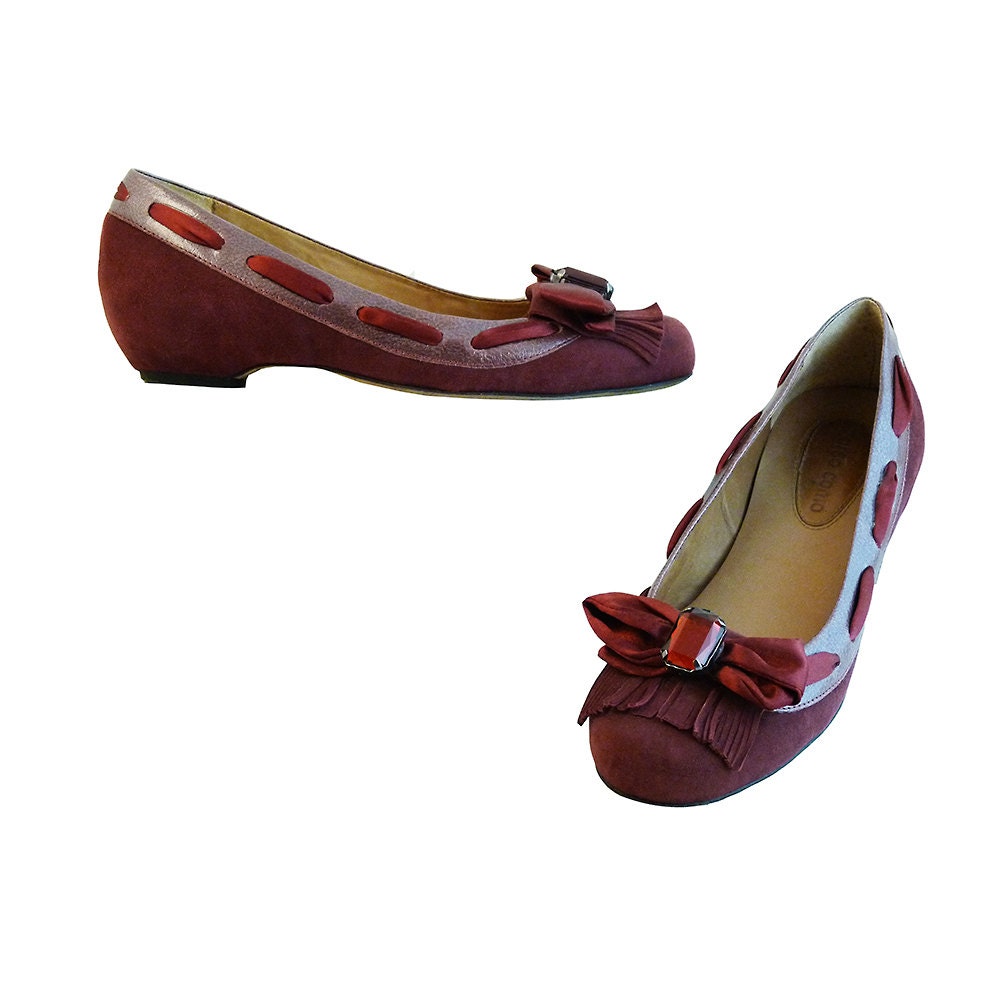 Corso Como Ruby Red Ballet Flats // Size 6M // All Leather Suede w/Huge Ruby Embellishment, Satin Bows, Tassel Fringe Kiltie // Oz Chic