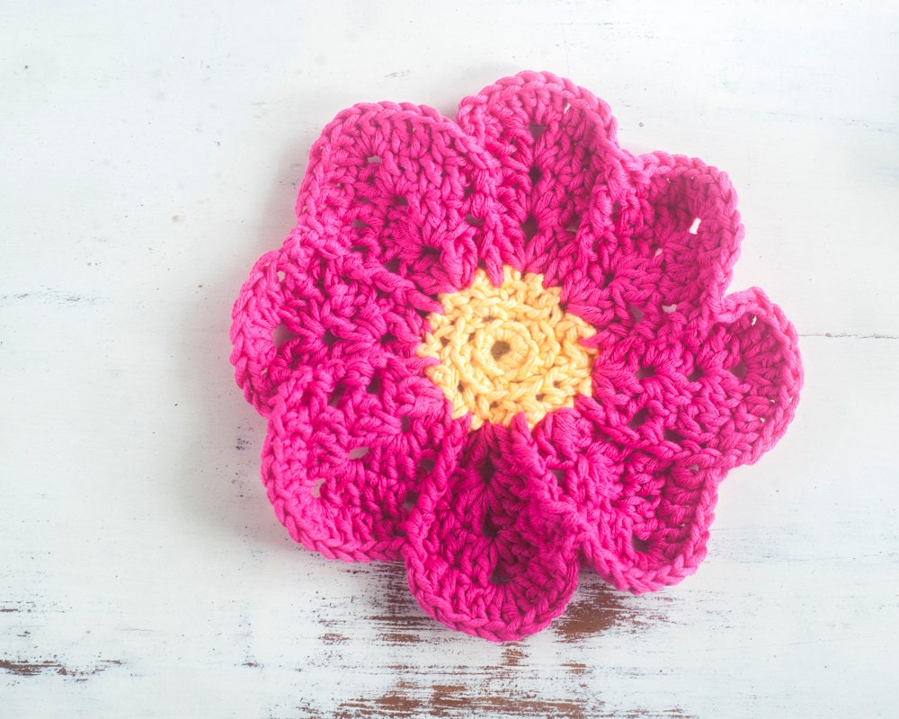 Crochet flower dish cloth, spring flower wash cloth