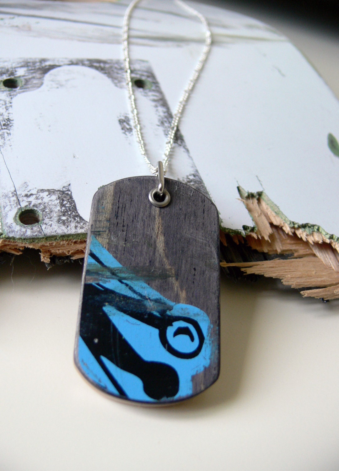 Recycled Skateboard Wood Single Dog Tag Grey with Blue and Black Crown