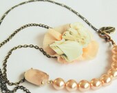 Marilyn Monroe Movie Star Peach Necklace