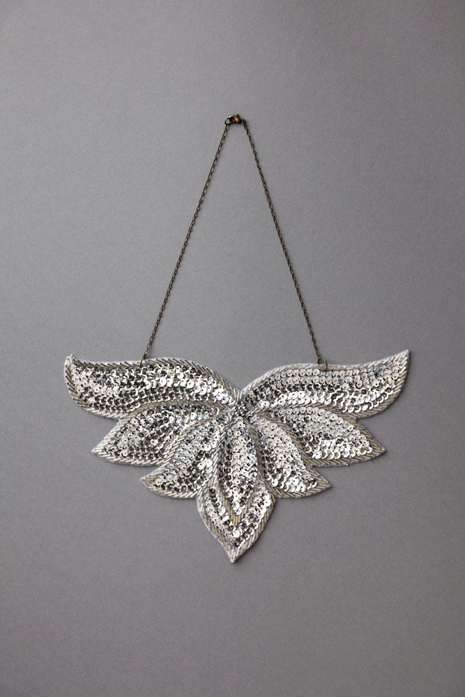 chestnut sparkling necklace