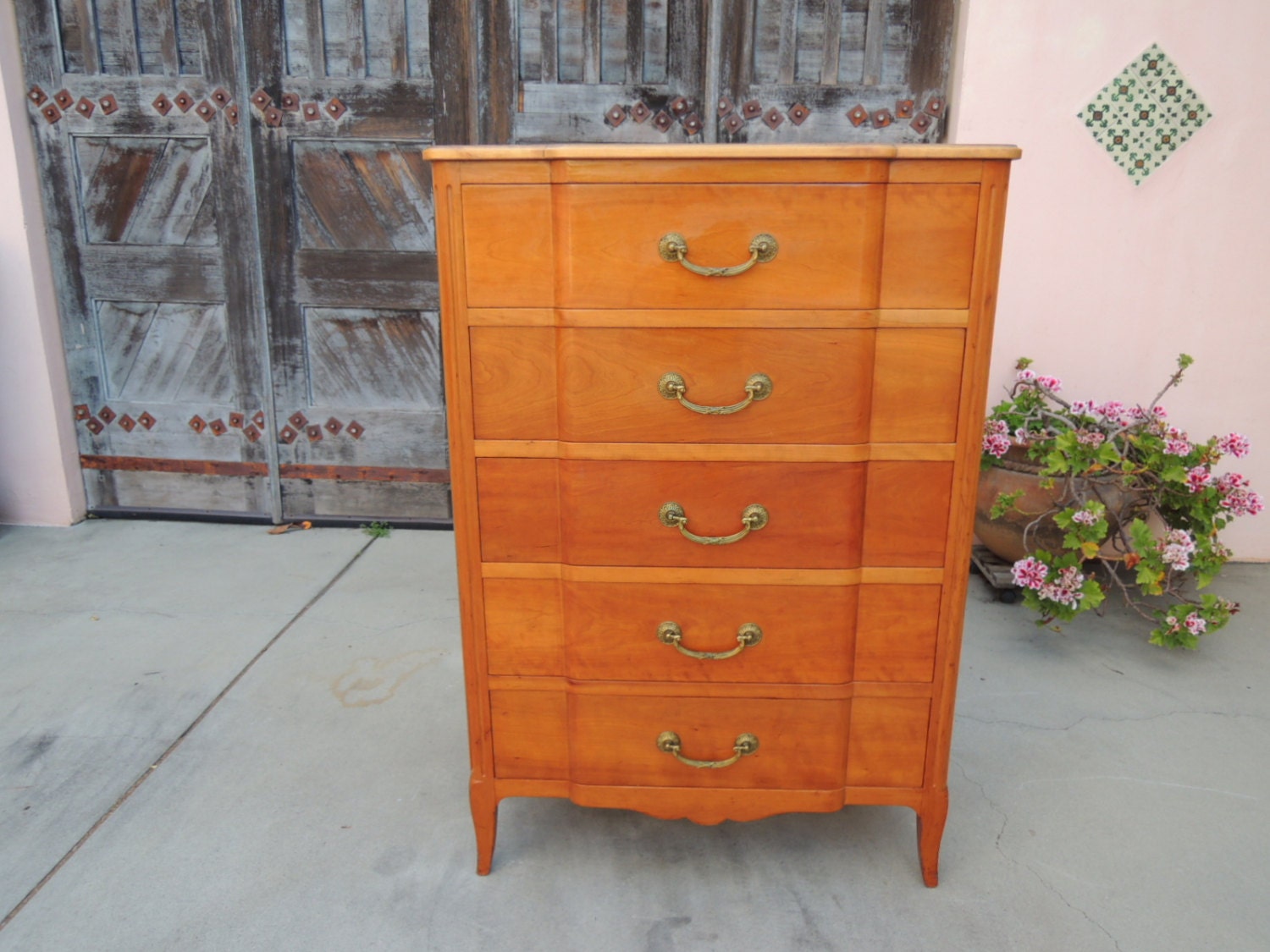 Widdicomb French Provincial 5 Drawer Highboy Dresser in Maple (Los Angeles)