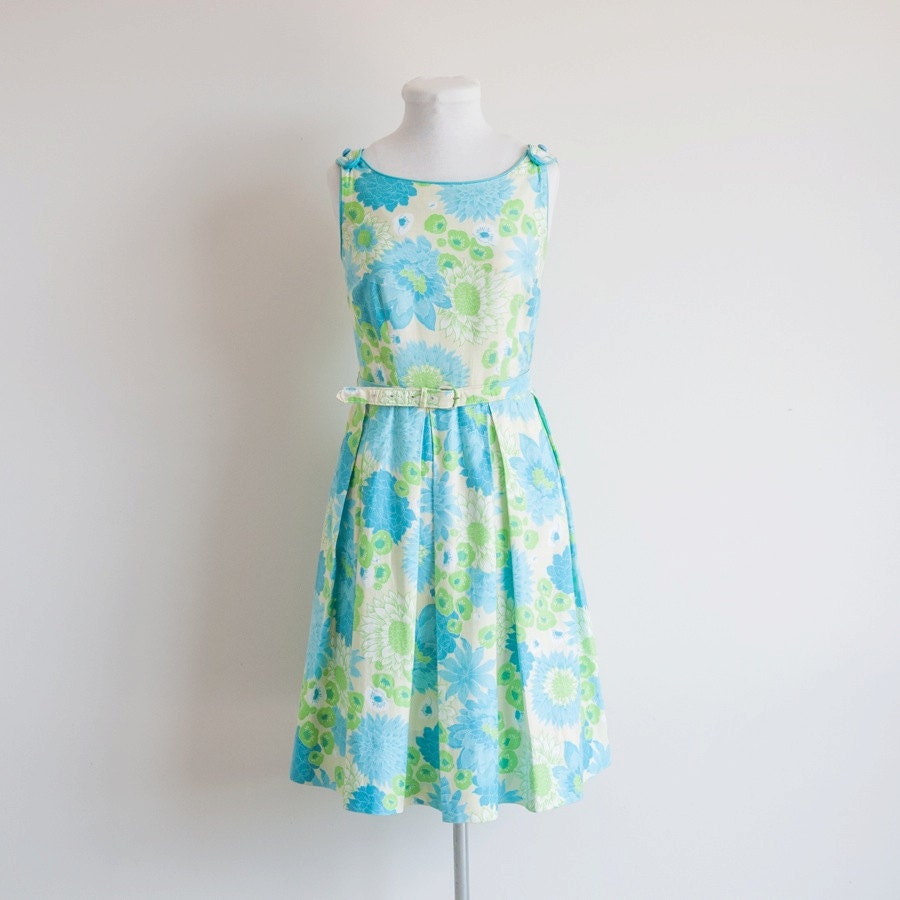 Vintage 1960s dress / blue green floral / 60s pleated floral dress Flutterbye M / L
