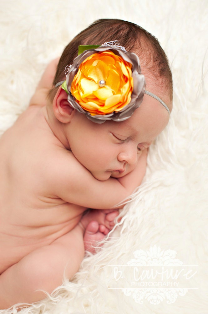 Baby Girl Yellow and Gray on Skinny Headband. Perfect for Photoshoot. Baby Headband. Newborn Headband. Girl Headband.