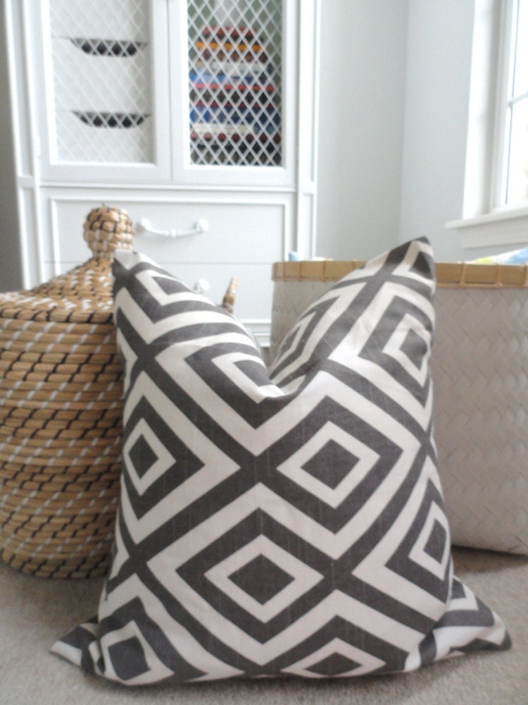 Grey Geometric Pillow Cover - Designer Decorative Pillow - 18 x 18 - Throw Pillow - Grey and Cream