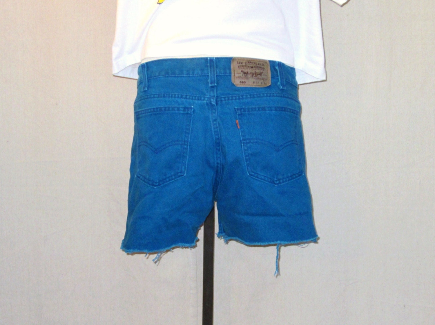 Vintage Frayed 80s LEVIS CUT OFFS Turquoise Orange Tab Size 30-32 Waist Stylish Retro Denim Jean Shorts