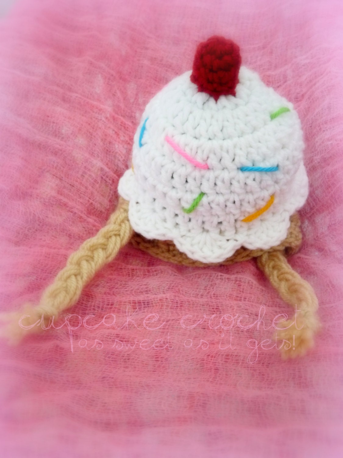 Vanilla Cupcake with White Icing Hat Size 0 to 3 months
