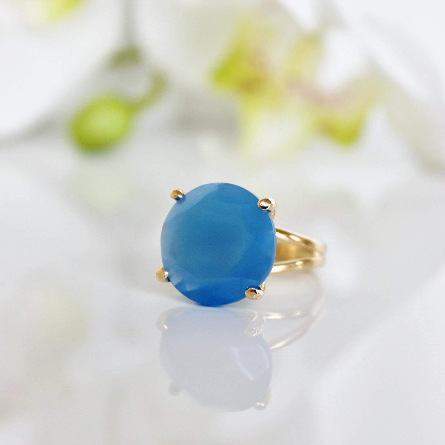 dark blue chalcedony ring,gemstone ring,blue ring,faceted ring,gold cocktail ring,14k gold ring