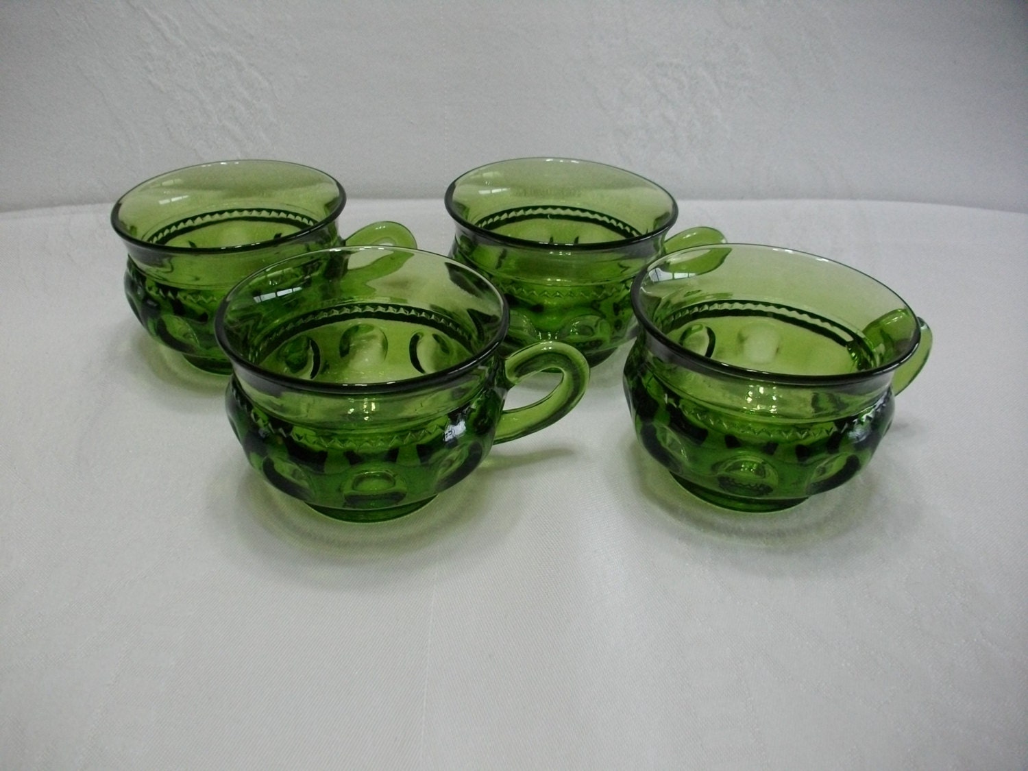 Cups, Avocado Vintage Green Glass Mugs, vintage  Green  cup Glass green Kitchen Vintage
