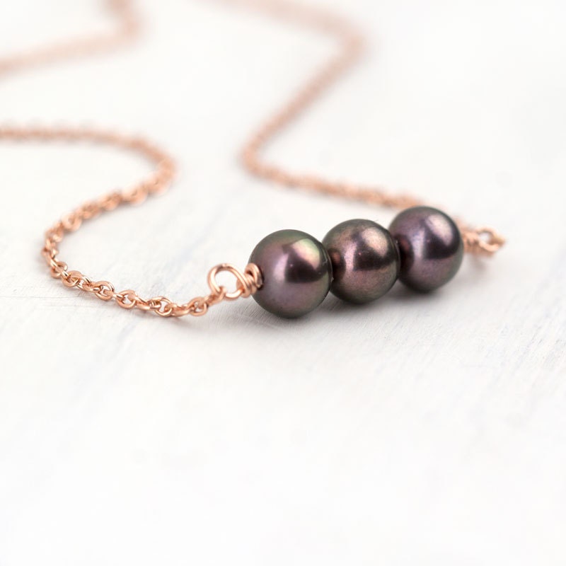 Rose Gold Pearl Necklace / Three Freshwater Pearls Rose Gold Jewelry / Plum and Pink