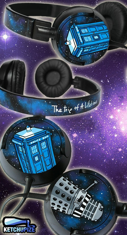 Doctor Who headphones earphones hand painted - galaxy - Tardis - Dalek - blue - purple - space - cosmic