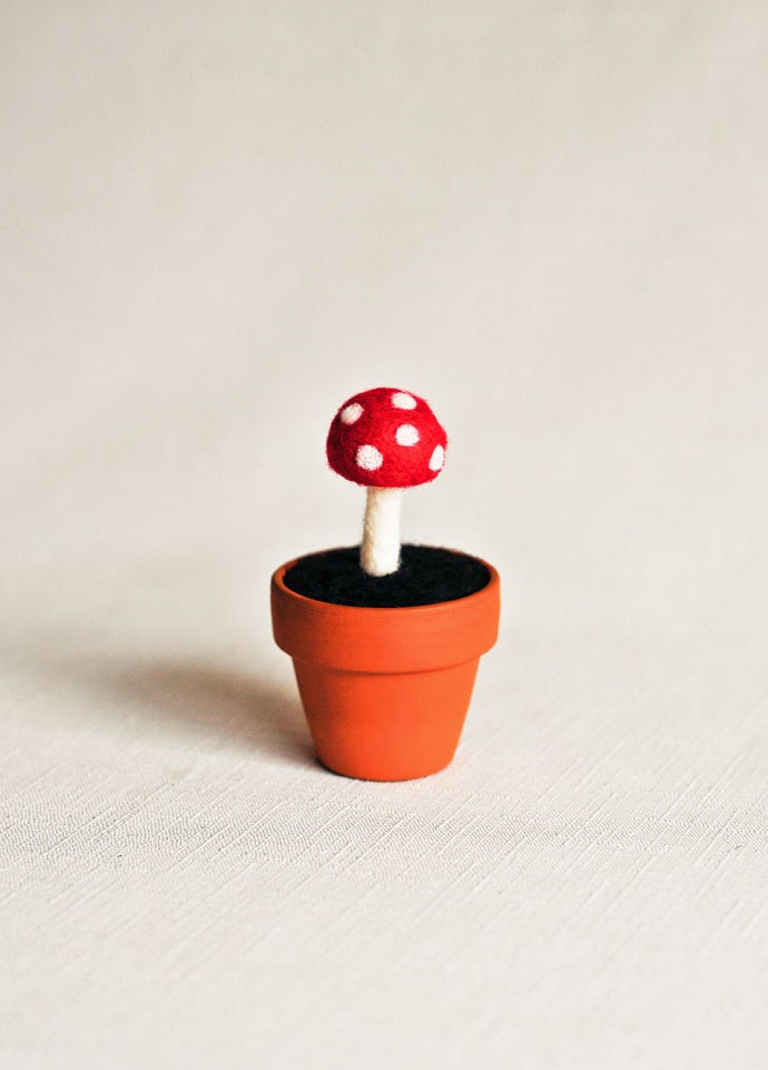 Red Spotted Mushroom in Ceramic Pot - Needle Felted Mushroom - Woodland Nature Home Decor All Natural Wool Felt Gift Educational Decorations