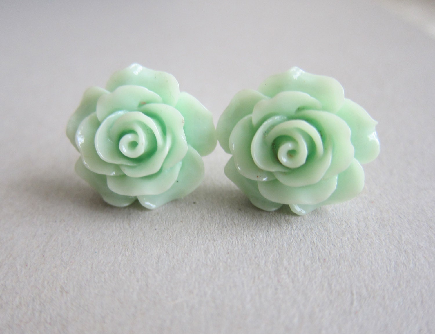 Mint Bridesmaid Earrings Mint Green Earrings Mint Green Rose Flower Earrings Light Pale Green Pastel Pistachio Green Wedding Jewelry