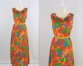 Vintage 1960s Long Hawaiian Summer Dress in Bold Colors - Large xLarge by Royal Hawaiian