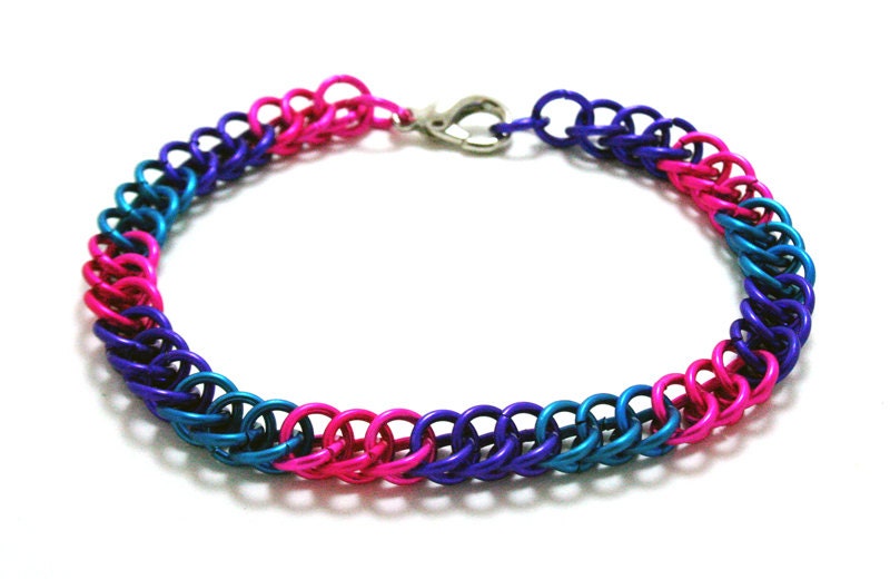 Chainmaille Bracelet: Bisexual Pride in Half Persian 3-in-1