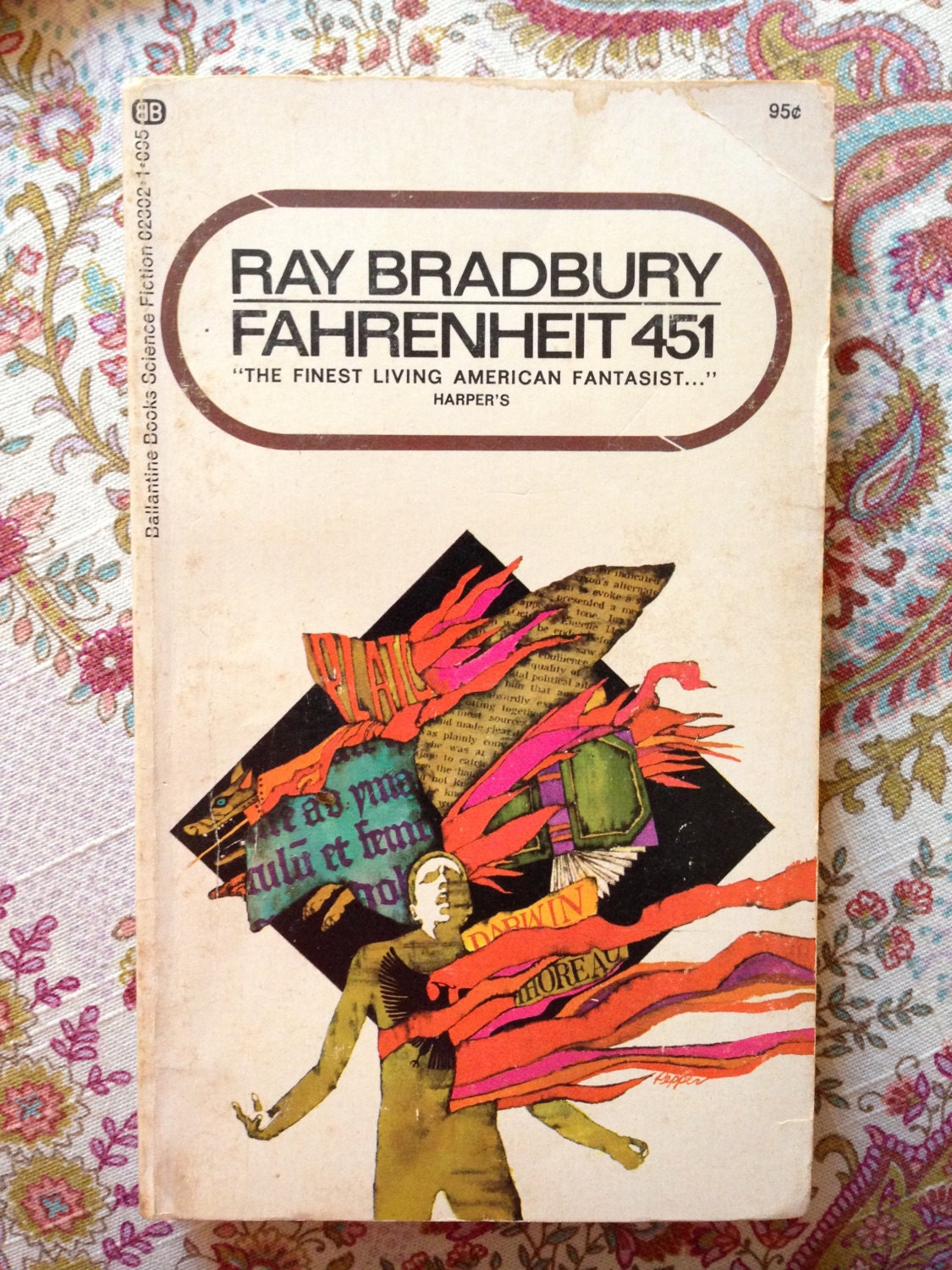Fahrenheit 451 - 1970s printing of Ray Bradbury's Science Fiction Cult Classic