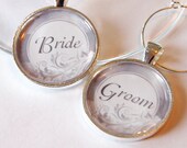 Wedding Wine Charms, Bride Groom, Wine Charms, custom wedding gift, barware, Wedding Shower, Bridal Shower, table setting (2010)