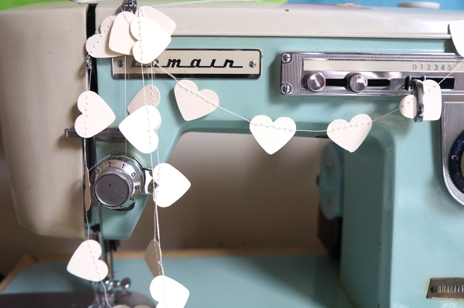 Ivory Heart cream paper garland - 3 metre (9.8 ft) Wedding, Engagement, housewarming, party home decor, photo prop