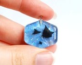 Stingray Nebula Silhouette Necklace (Blue)