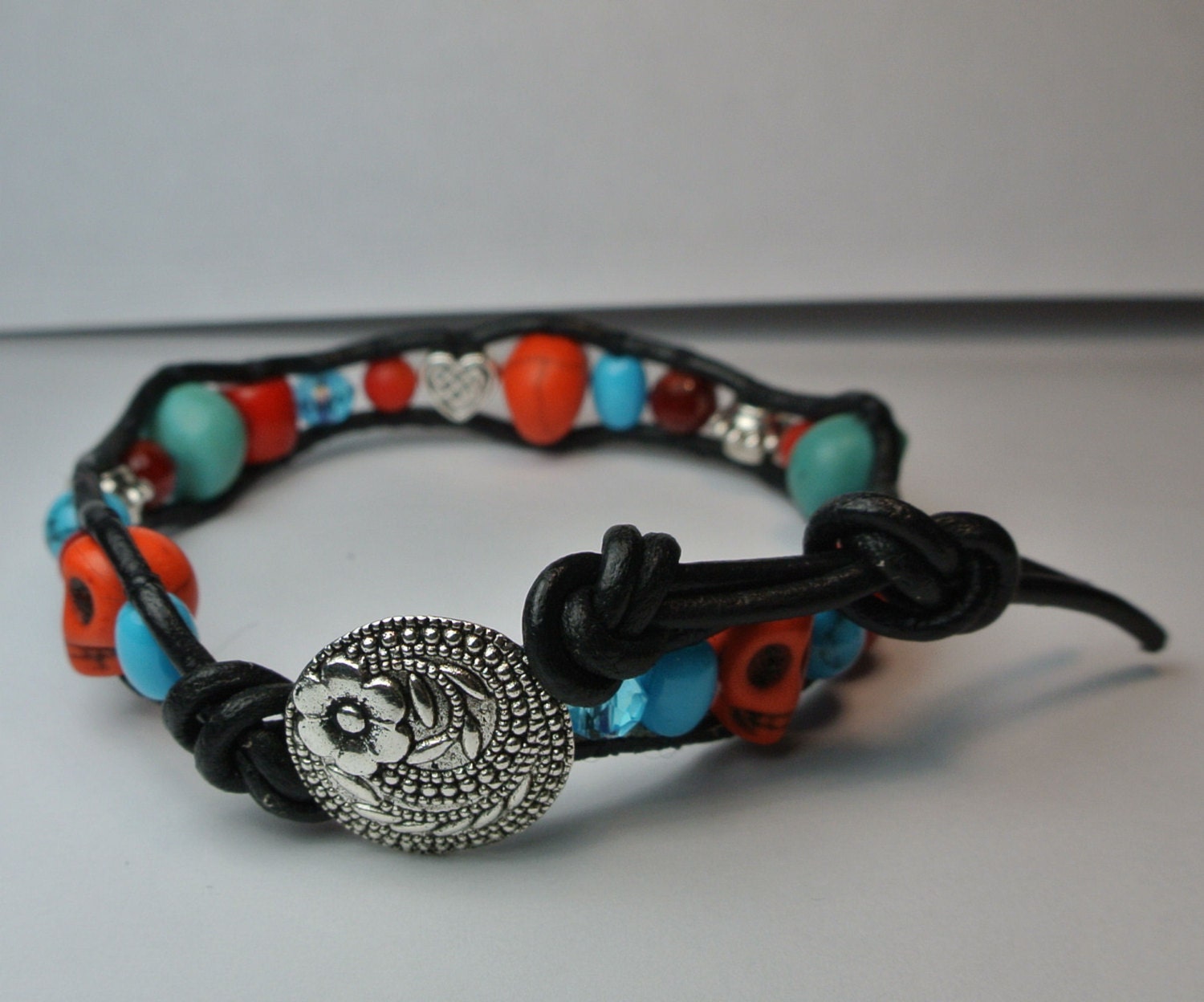 South Western Skull, Glass & Pearl  "Boho Chic" beaded bracelet