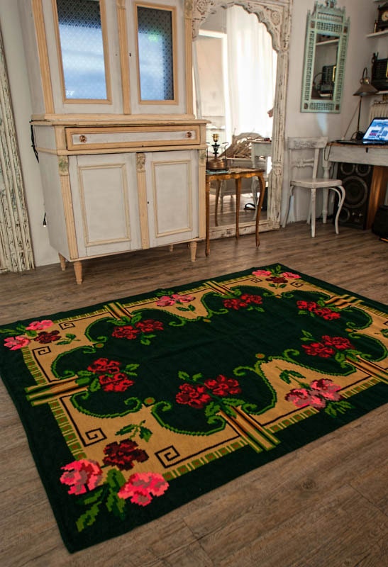 Gypsy Rhapsody in Green , Handwoven Kilim, Woolen Kilim, Area Rug, Ethnic Rug, Green Kilim