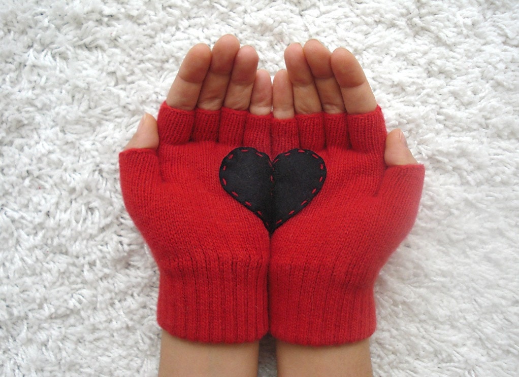 Heart Gloves, Fingerless Red Gloves with Black Felt Heart