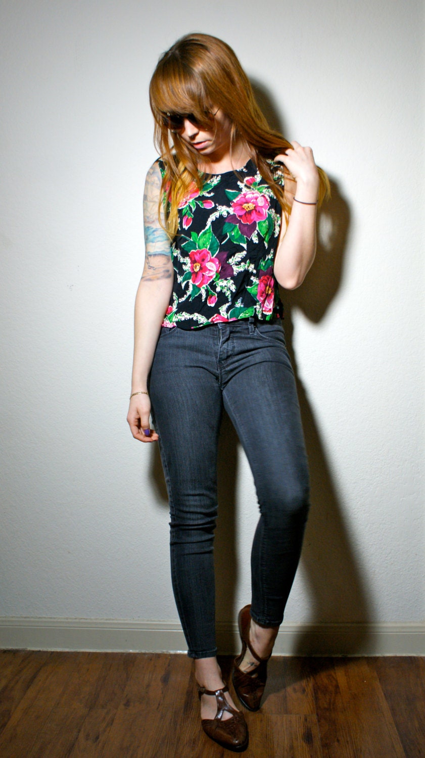 Floral Vintage 90s Sleeveless Cropped Tank Top Medium