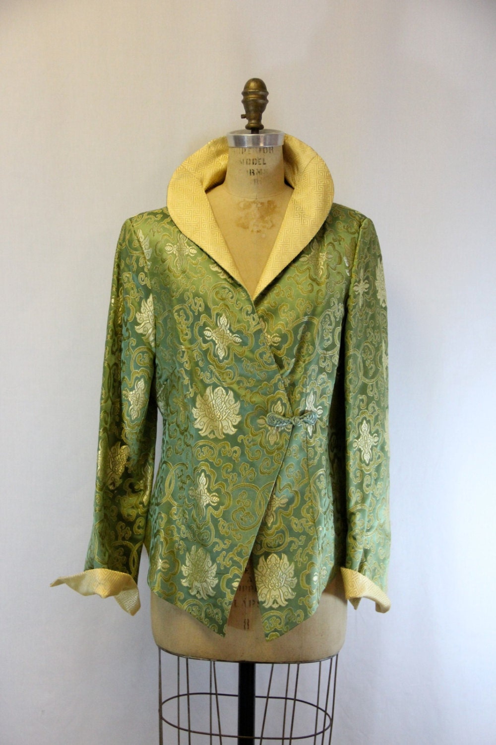Large Vintage Asian Lounge Jacket 1960s Ethnic Swag Hipster Coat