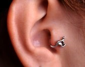KANGAROO/ TRAGUS /  Cartilage stud / Ring / Sterling Silver. Handcrafted