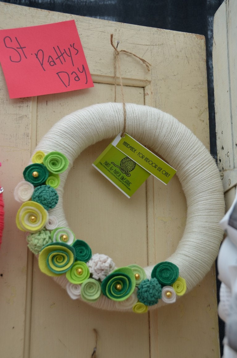 Yarn Wreath - ST. PATRICK'S DAY - 12 inch White Yarn Covered Straw Wreath with Handcrafted Felt Flowers and Gold Accents