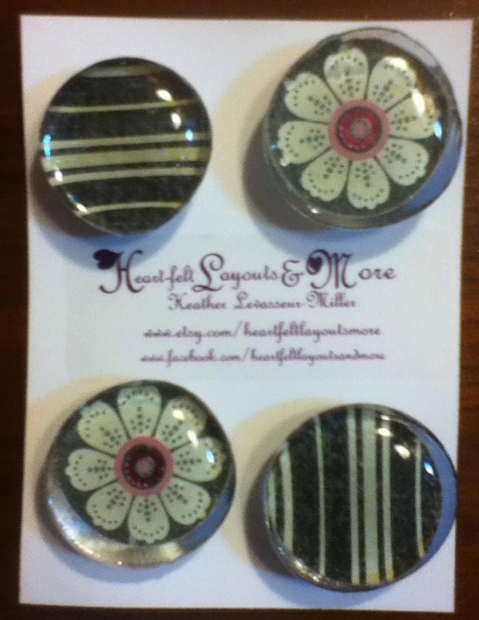 set of four Glass magnets flowers and stripes