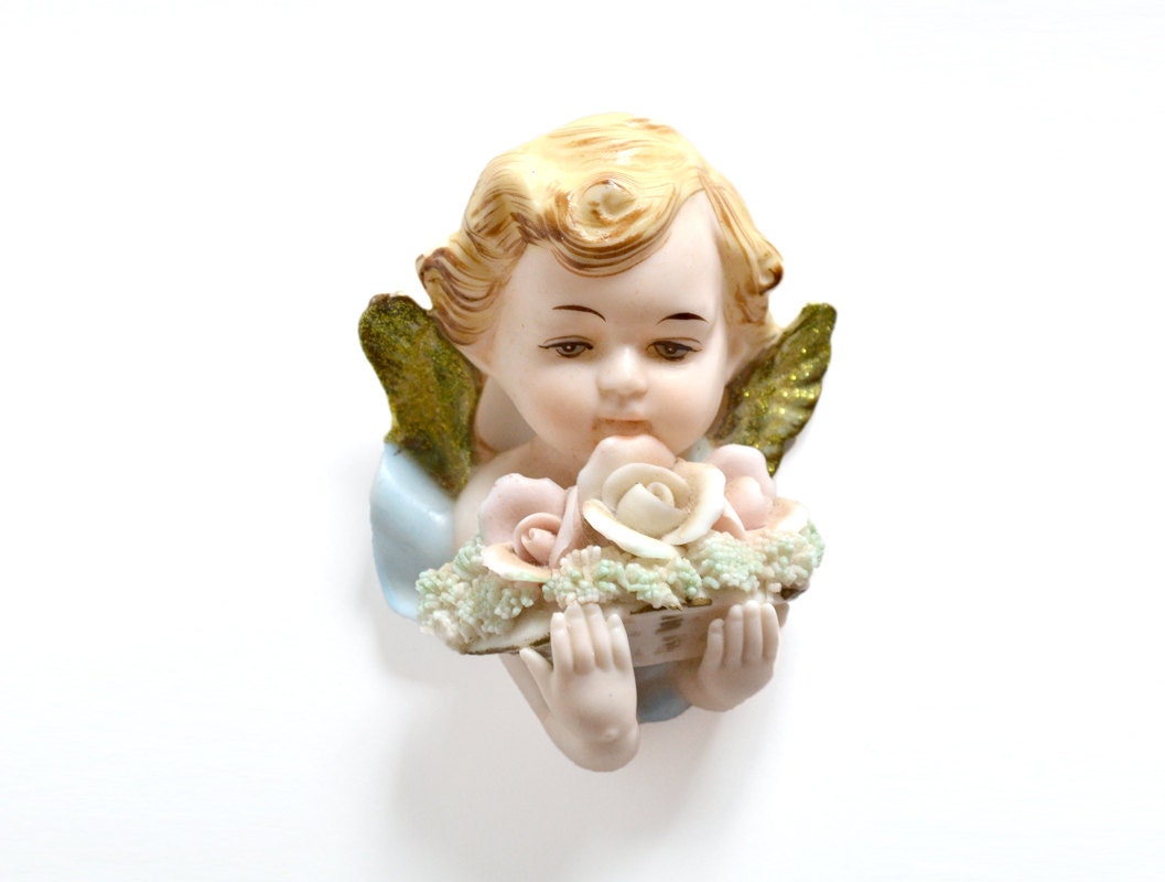 Angel Figurine / Porcelain Figurine / 1950s Cherub / Japan 50s Wall Hanging / Elegant Romantic Floral Home Decor / Vintage Home Decor