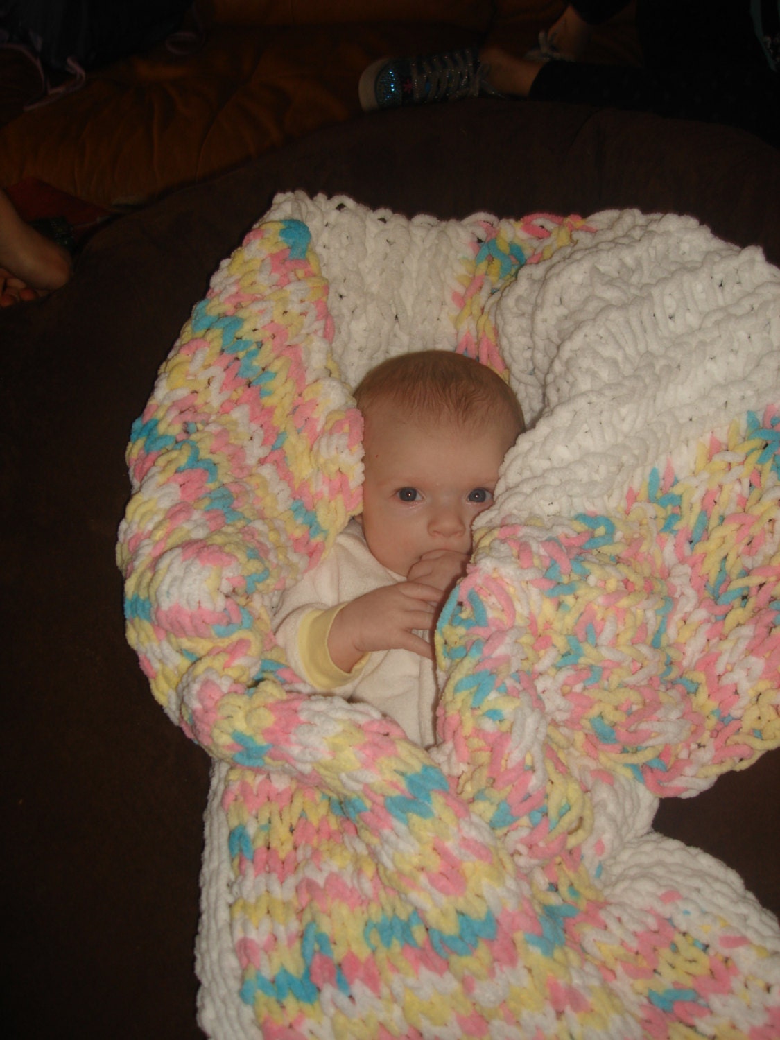 21 Row Finger Knitted Soft Baby Girl Blanket