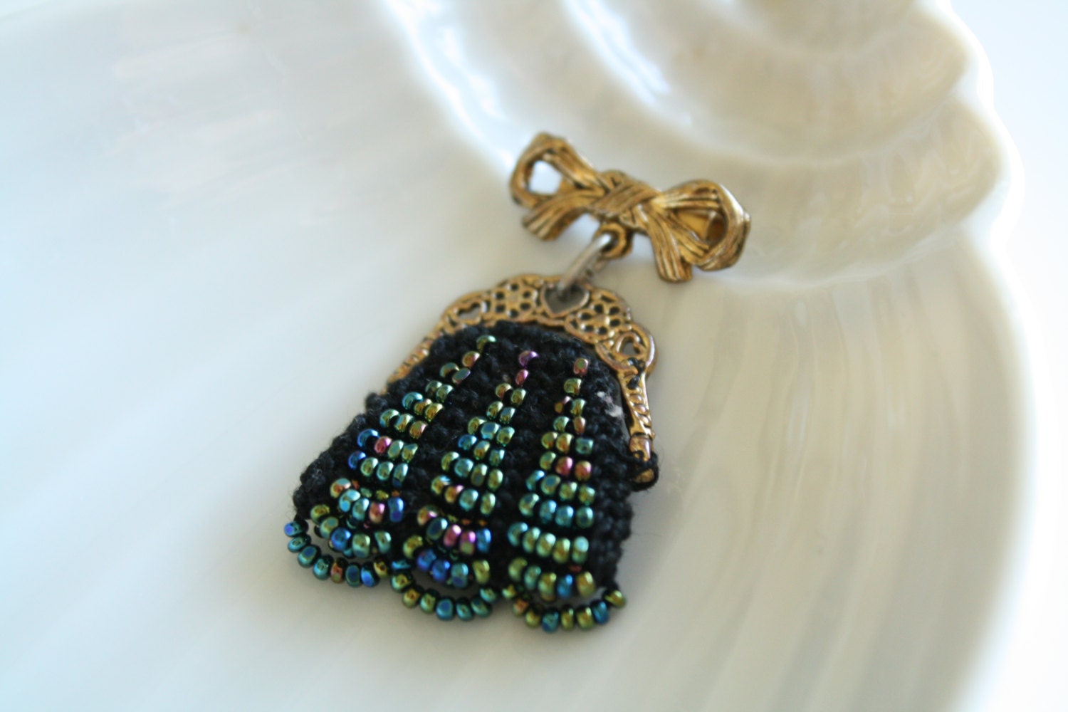 Vintage Jewellery -- Handmade Gold Bow with Beaded Handbag Brooch