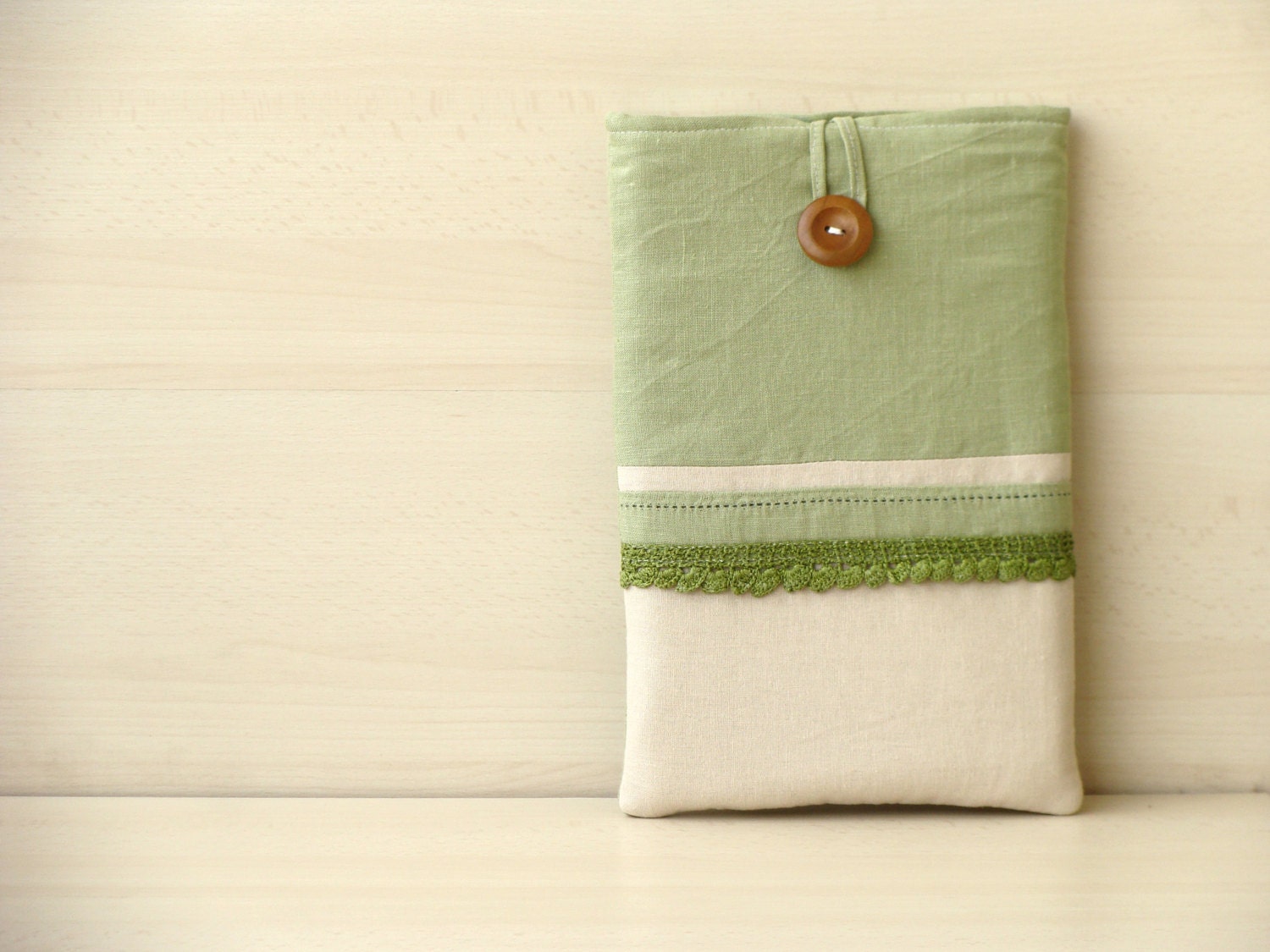 Green linen MacBook 11 sleeve, 11 Macbook Air case, vintage lace cotton macbook air sleeve